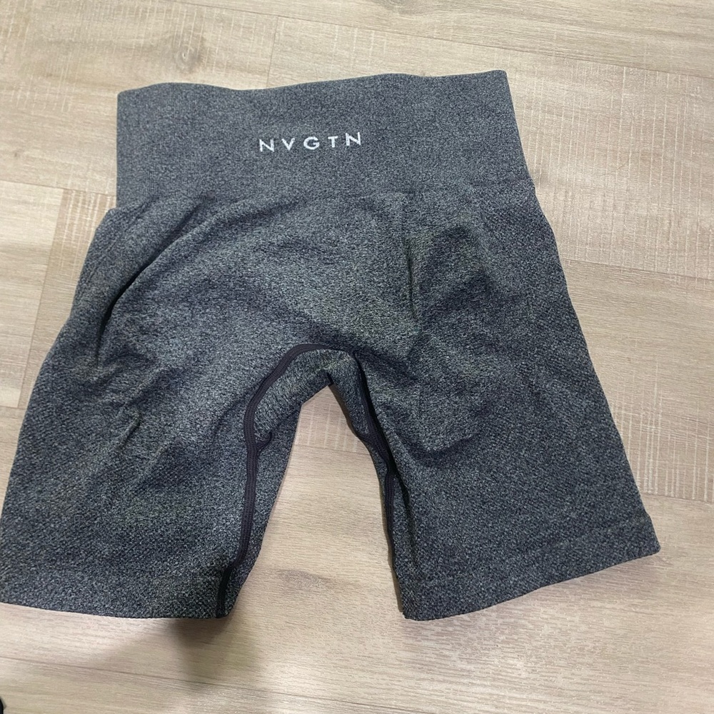 NVGTN lift shorts